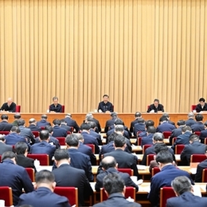 李强主持召开中央金融委员会会议 深入学习贯彻习近平总书记在中央金融工作会议上的重要讲话精神 审议推动金融高质量发展相关重点任务分工方案 李强主持召开中央金融委员会会议 深入学习贯彻习近平总书记在中央金融工作会议上的重要讲话精神 审议推动金融高质量发展相关重点任务分工方案